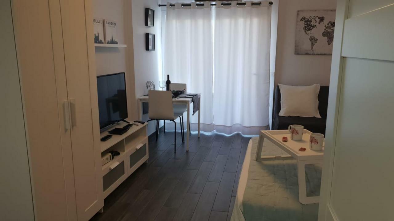 Apartamento Minerva Jupiter เบนัลมาเดนา ภายนอก รูปภาพ