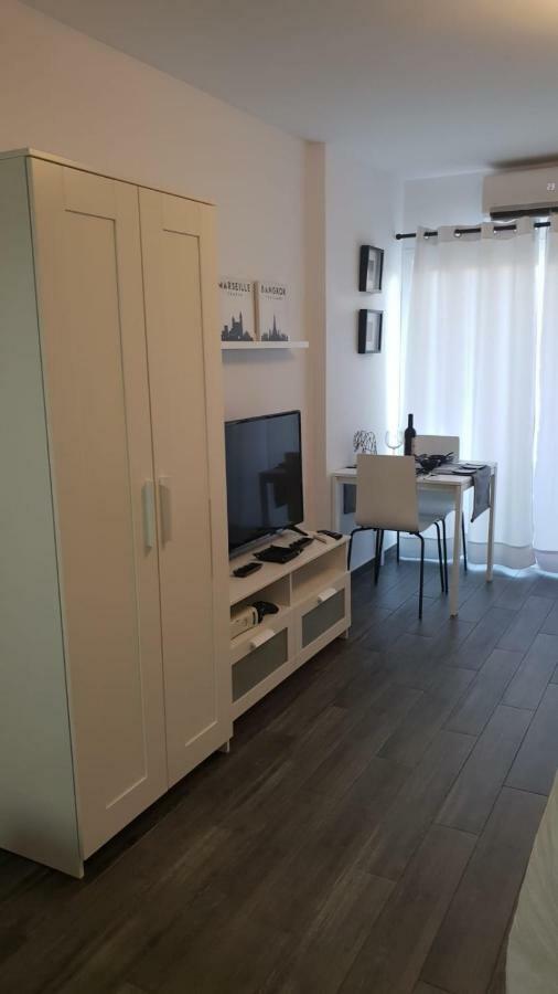 Apartamento Minerva Jupiter เบนัลมาเดนา ภายนอก รูปภาพ