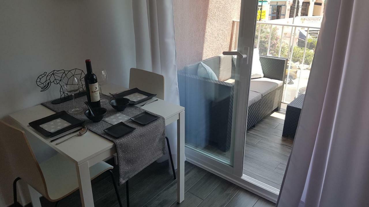 Apartamento Minerva Jupiter เบนัลมาเดนา ภายนอก รูปภาพ